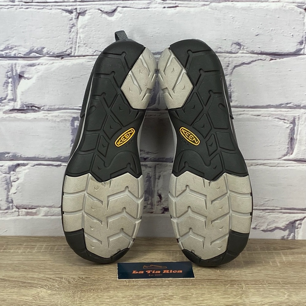 Keen Women's Gray Casual Shoes - Picture 7 of 8